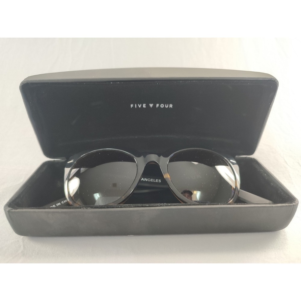 Five Four Sunglasses Black Tortoise Two-Tone Frame Designed In Los Angeles Mint